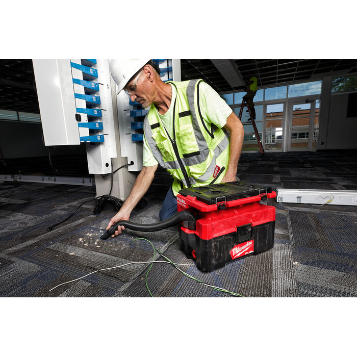 MILWAUKEE M18 FPOVCL FUEL PACKOUT nat/droogzuiger