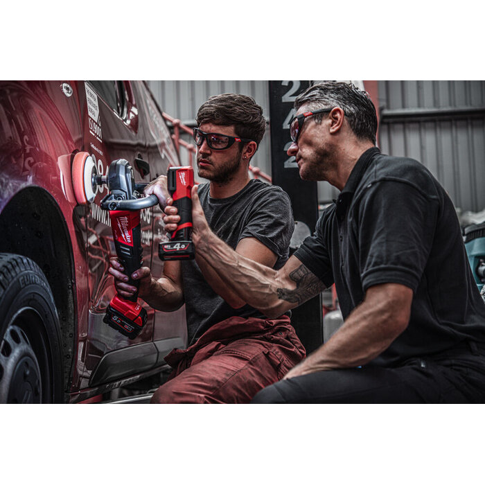 MILWAUKEE M12 CML LED werklamp met aanpasbare kleurtemperatuur