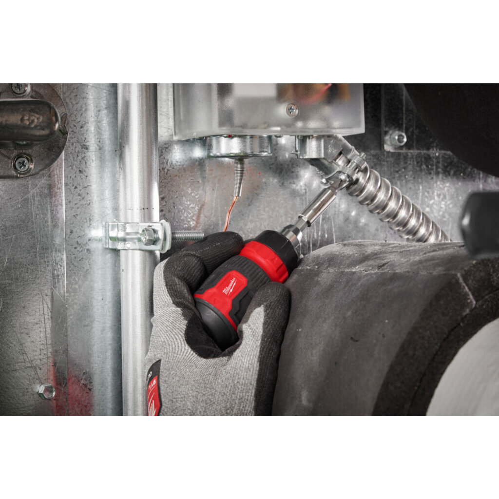 MILWAUKEE 8 IN 1 COMPACT RATCHETING MULTI-BIT SCREWDRIVER