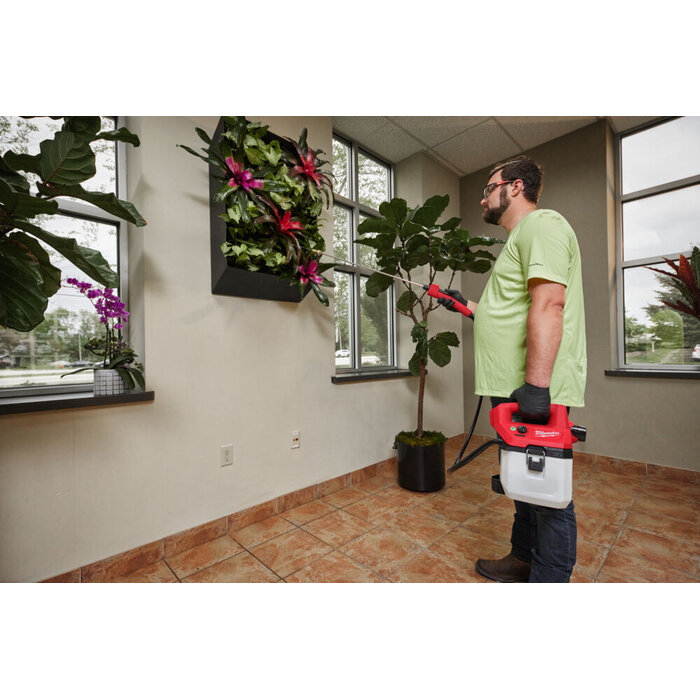 MILWAUKEE M12 BHCS3L DRAAGBARE CHEMISCHE SPROEIER 3,7 L