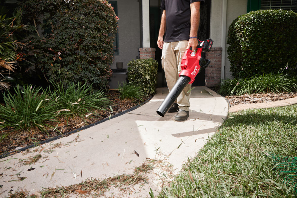 MILWAUKEE M18 F2BL FUEL Dual Battery Bladblazer