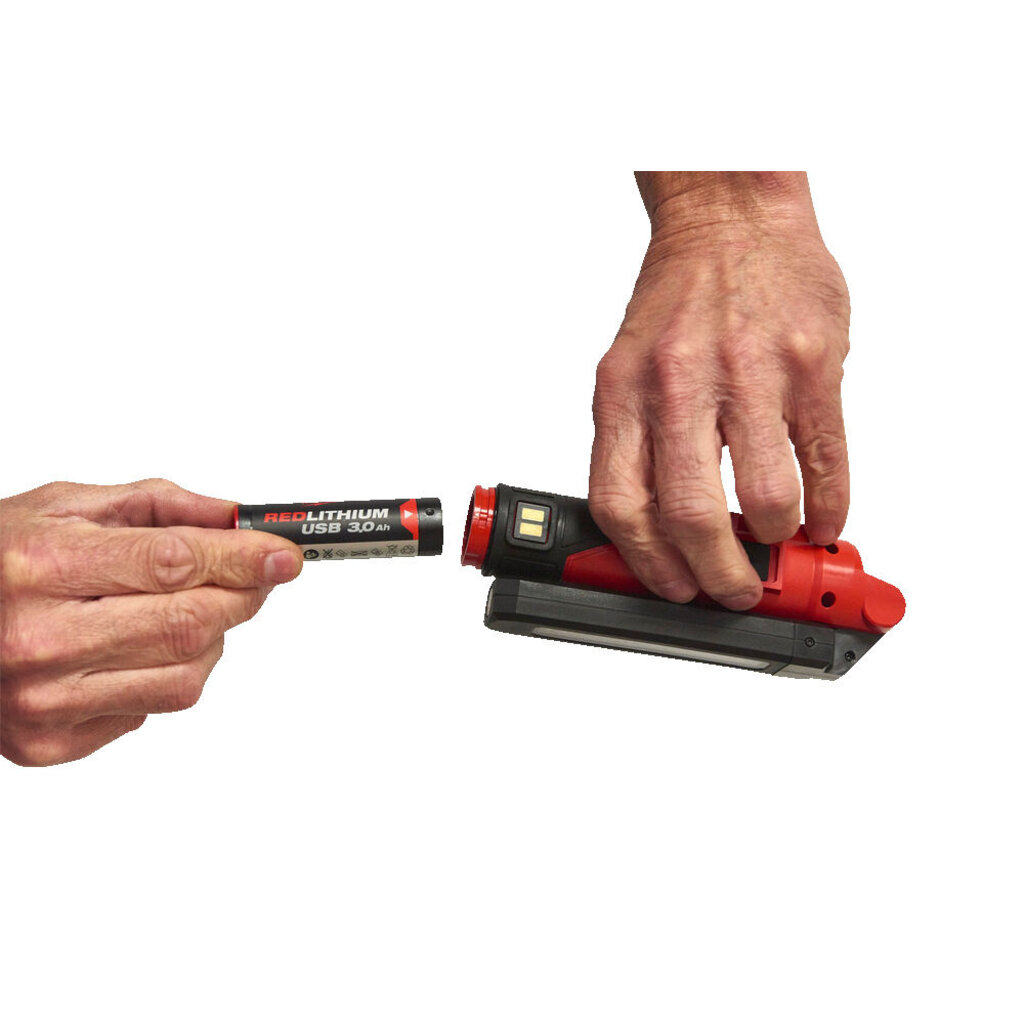 MILWAUKEE L4 SL550 USB Oplaadbare staaflamp 550 lm