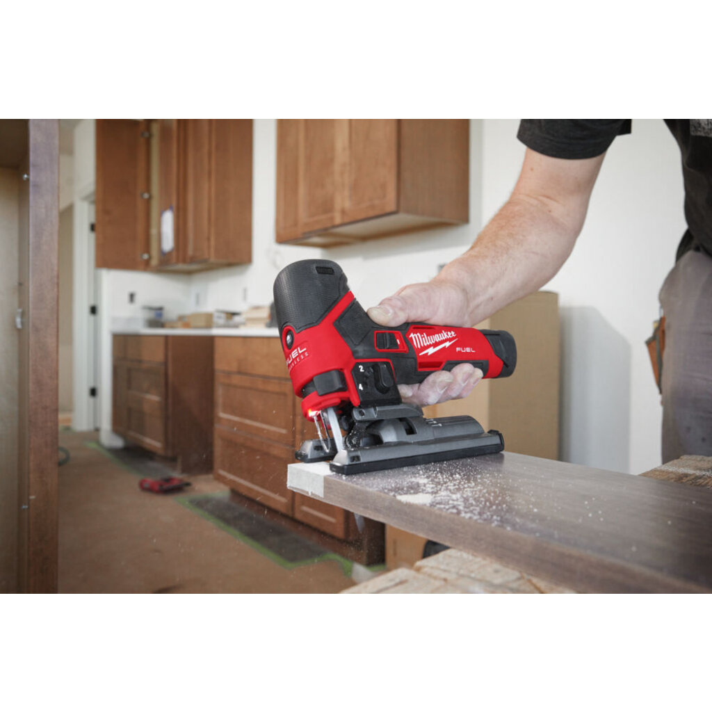 MILWAUKEE M12 FJS subcompactdecoupeerzaagmachine
