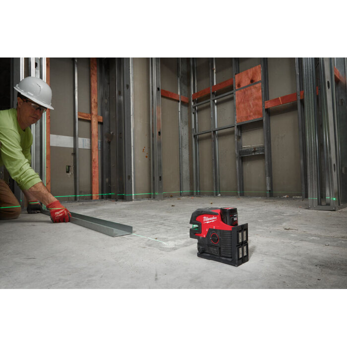 MILWAUKEE M12 CLL4P Groene kruislijnlaser/loodlaser 4 punten