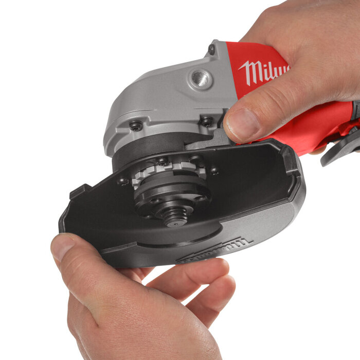 MILWAUKEE M18 BLSAG125XPD KOOLBORSTELLOZE 125 MM HAAKSE SLIJPER MET PEDDELSCHAKELAAR