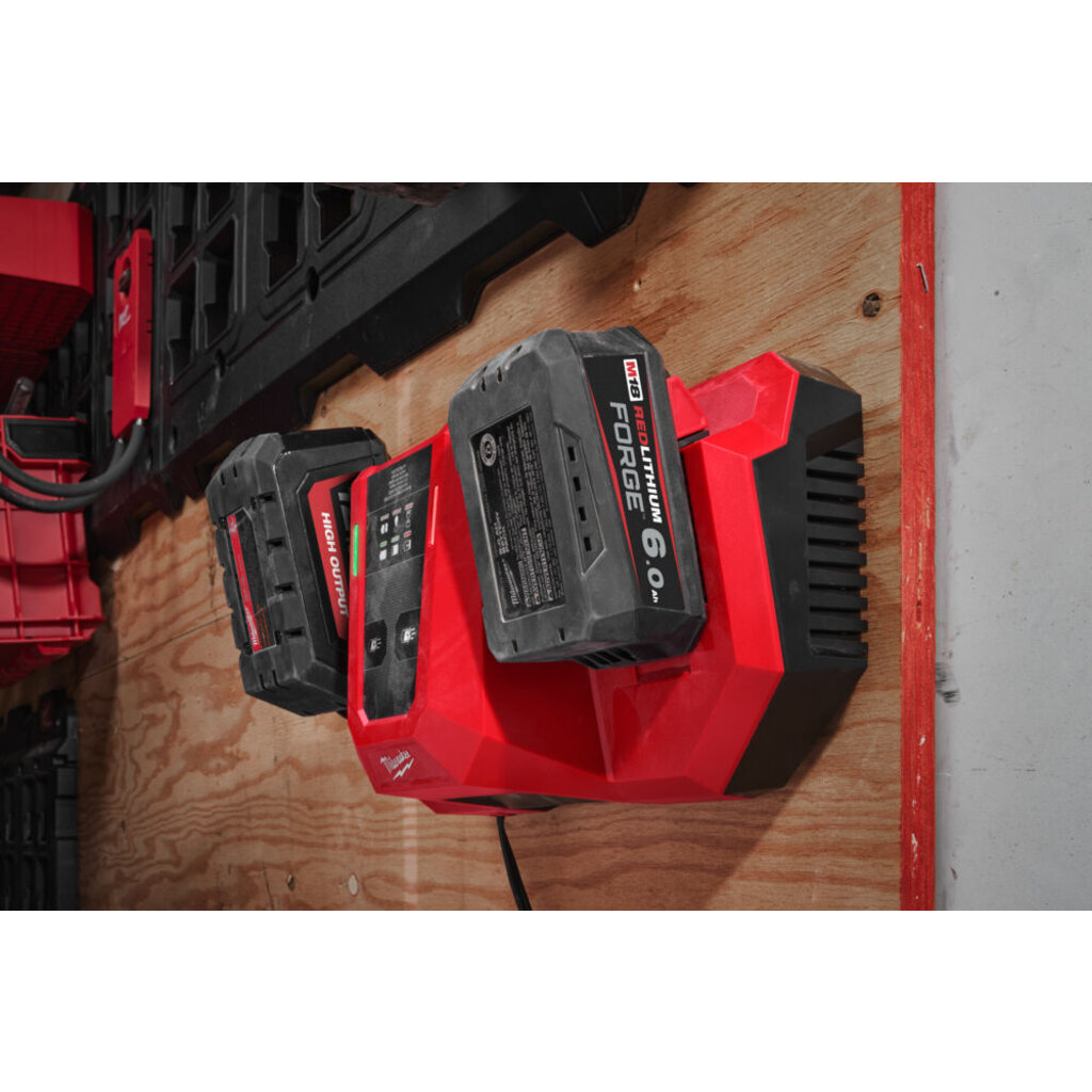 MILWAUKEE M18 DBSC Dual Bay Superlader