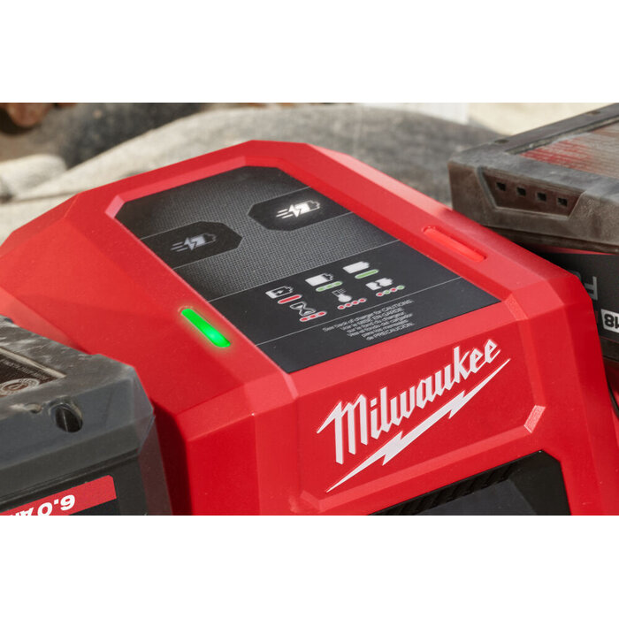 MILWAUKEE M18 DBSC Dual Bay Superlader