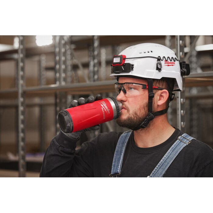 MILWAUKEE PACKOUT 710 ml fles met deksel rood
