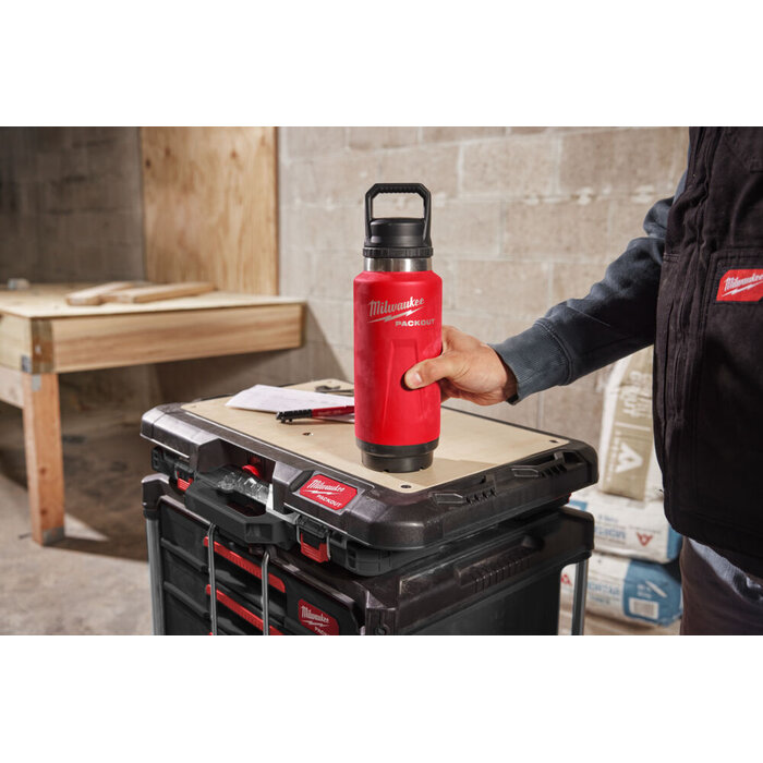 MILWAUKEE PACKOUT™ 1065ML FLES MET DEKSEL