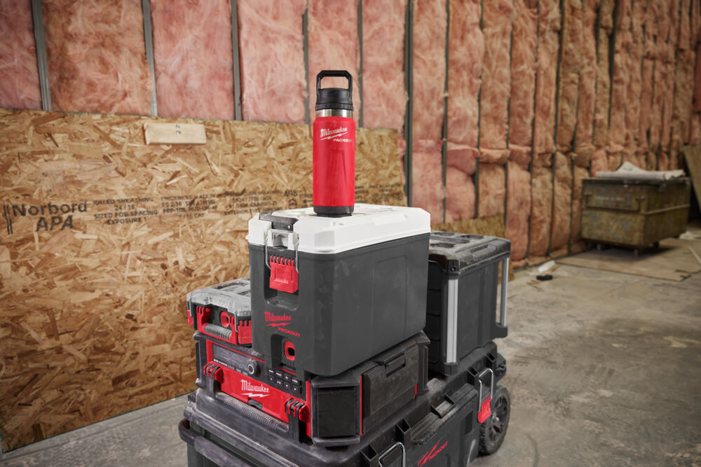 MILWAUKEE PACKOUT 532 ml fles met deksel