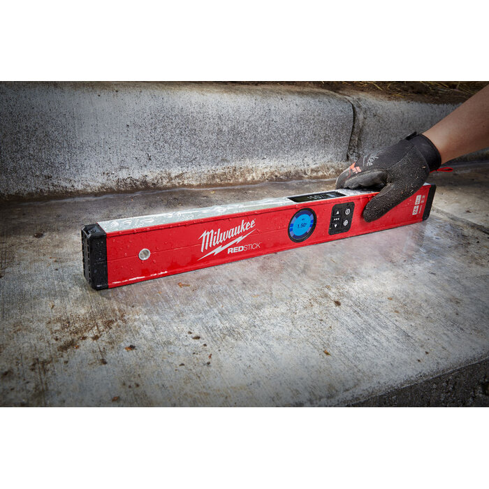 MILWAUKEE DIGITALE WATERPAS RED STICK 60CM