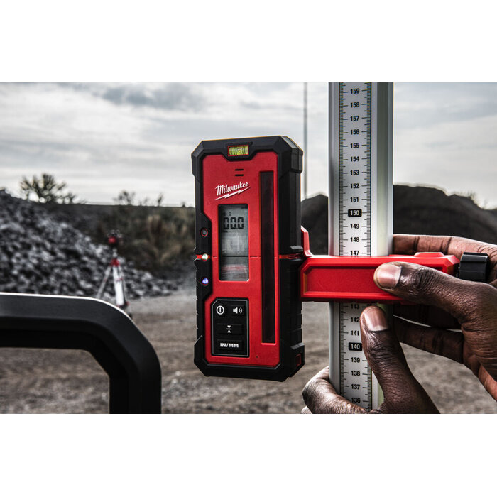 MILWAUKEE M18 RLOH600-201C 600 M HORIZONTALE ROTERENDE LASER MET ONE-KEY™