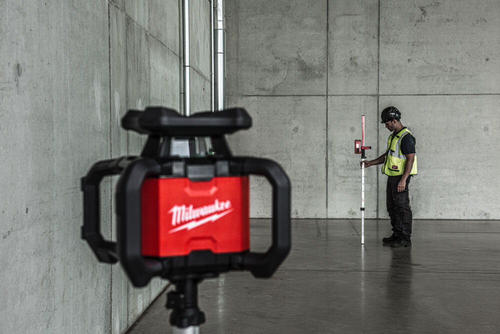 MILWAUKEE M18 RLOHVG300-501C ONE-KEY, Rotary Laser, Green, Horizontal/Vertical, 300 meter