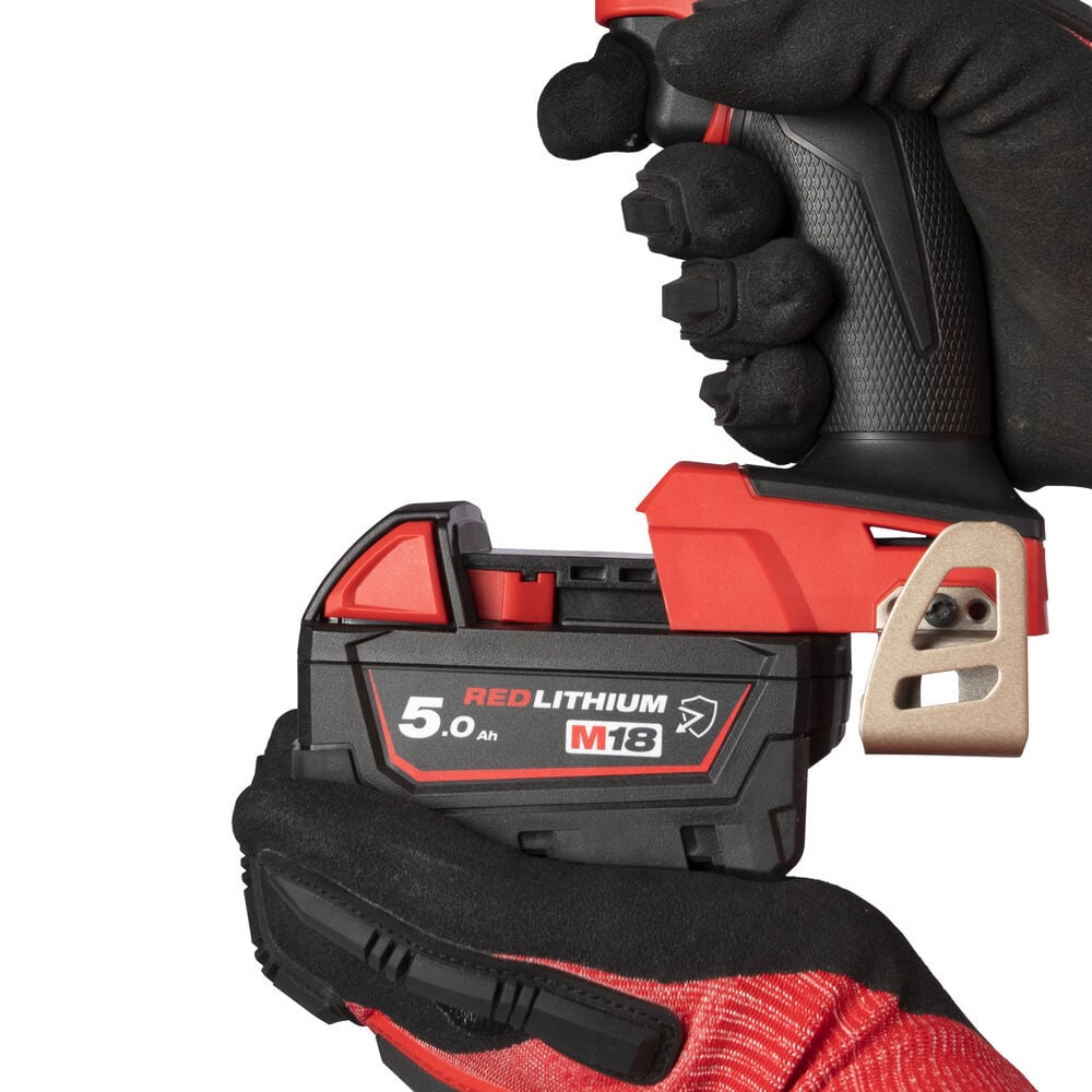 MILWAUKEE M18 B5-CR Chemisch Bestendig Accu