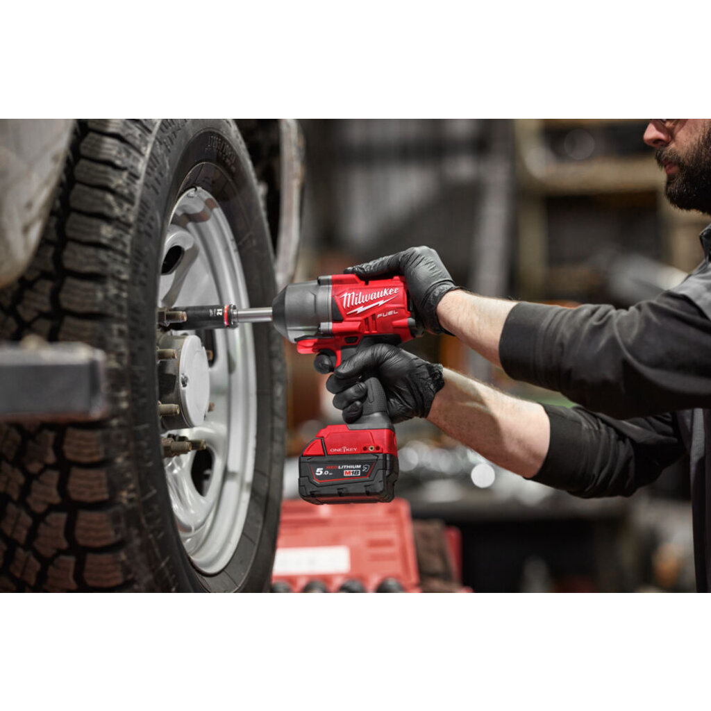 MILWAUKEE M18 B5-CR Chemisch Bestendig Accu 5,0 Ah