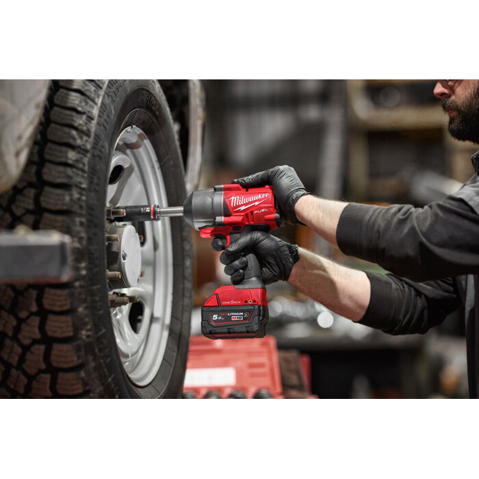 MILWAUKEE M18 B5-CR Chemisch Bestendig Accu