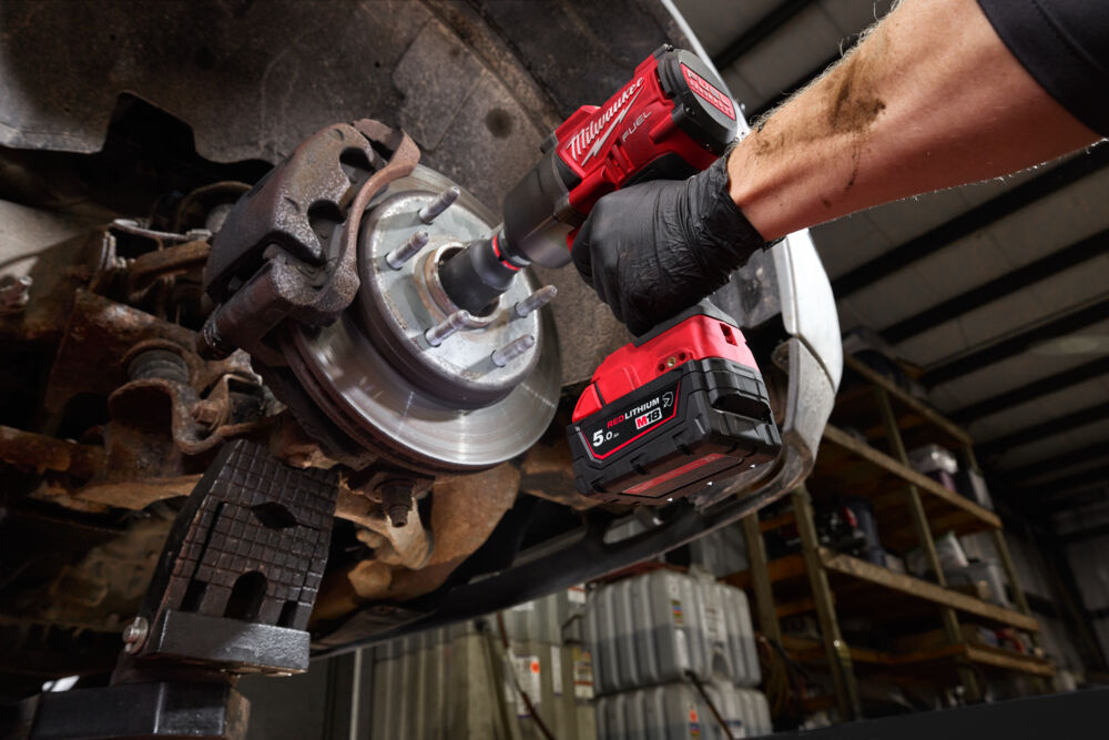 MILWAUKEE M18 B5-CR Chemisch Bestendig Accu 5,0 Ah