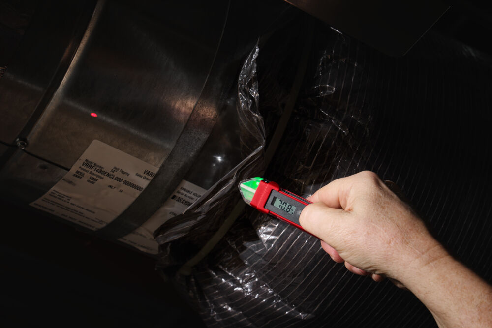MILWAUKEE 2225-20 Non-Contact Voltagedetector met Laser Thermometer