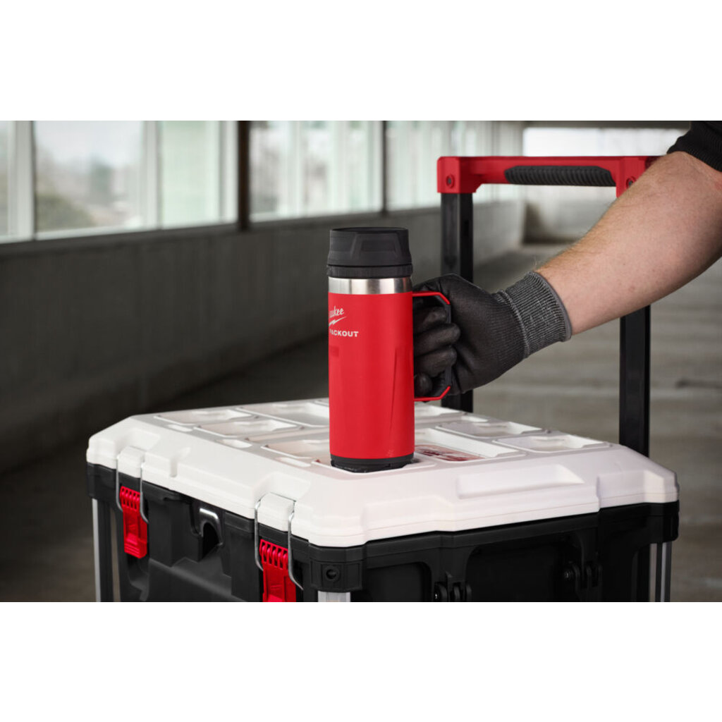 MILWAUKEE PACKOUT™ 532 ml mok met drinkdop rood