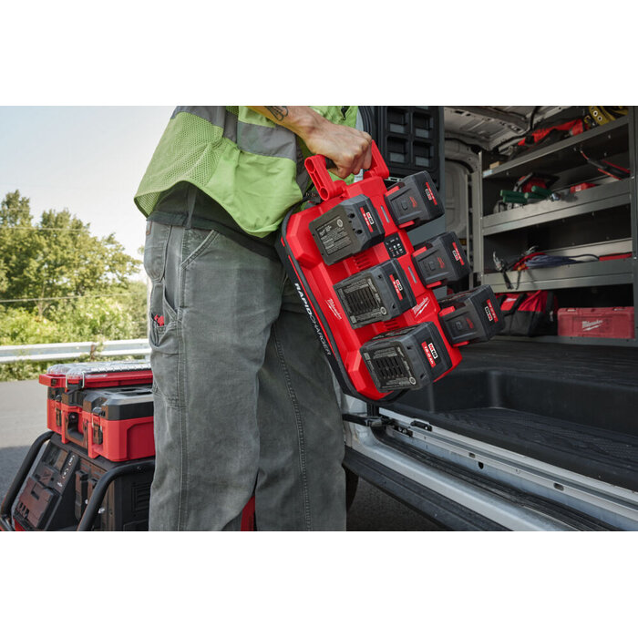 MILWAUKEE M18 MPC6 Mobiele Packout 6 Bay Snel Lader