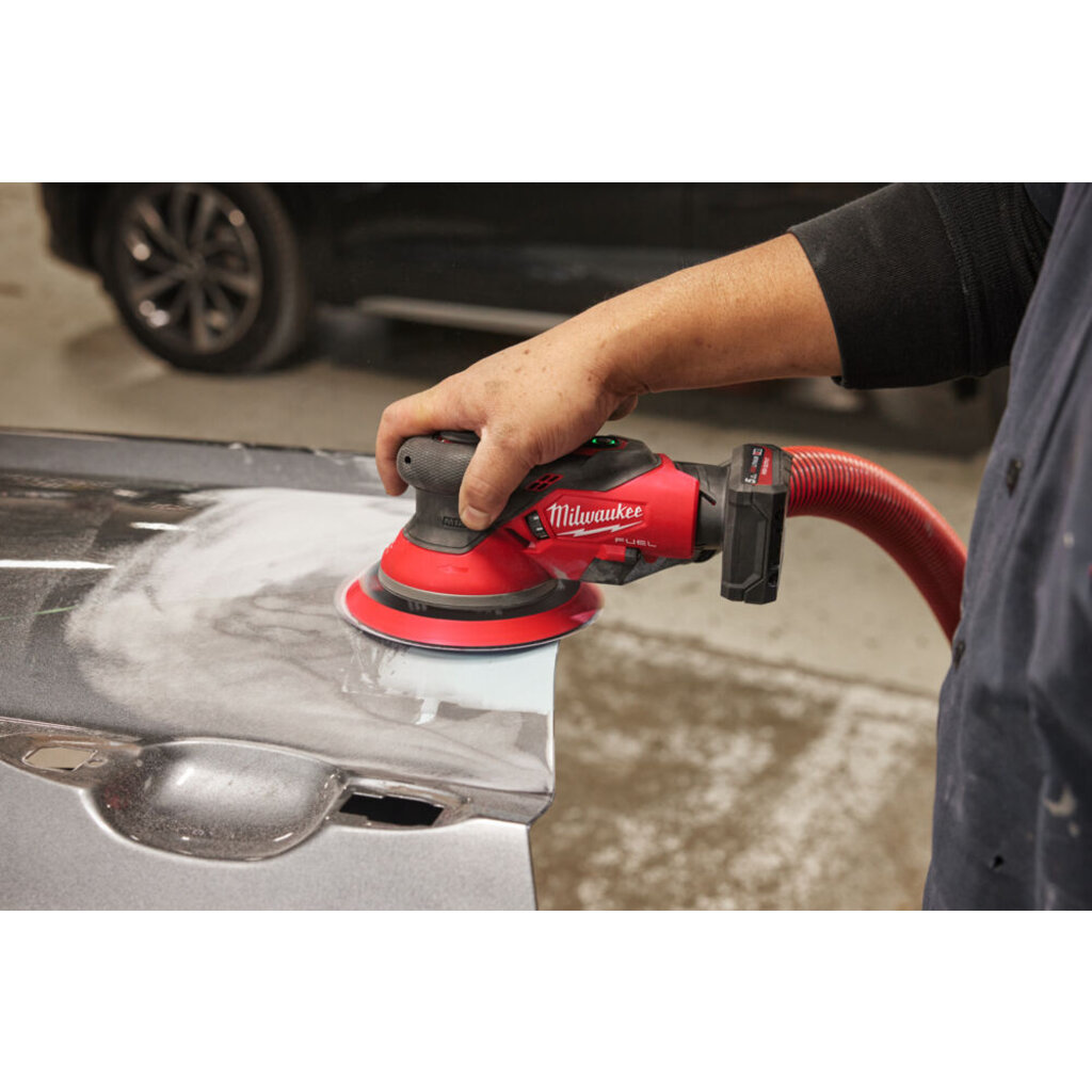 MILWAUKEE M12 FROS2.5 150mm Random Orbital Sander met 2,5mm rotatie