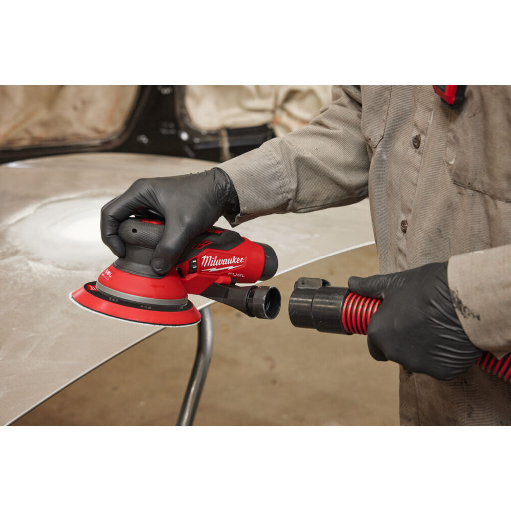 MILWAUKEE M12 FROS2.5 150mm Random Orbital Sander met 2,5mm rotatie