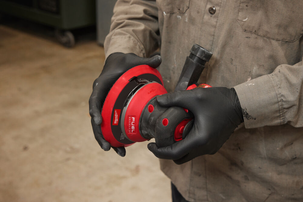 MILWAUKEE M12 FROS2.5 FUEL 150mm Roterende schuurmachine met 2,5mm rotatie