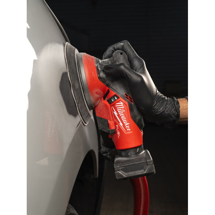 MILWAUKEE M12 FROS5 FUEL™ 150 mm excentrische schuurmachine met 5 mm rotatie