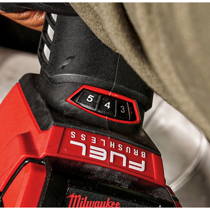 MILWAUKEE M18 FSAGV125XB 125mm haakse slijpmachine met schuifschakelaar, variabel toerental en remfunctie
