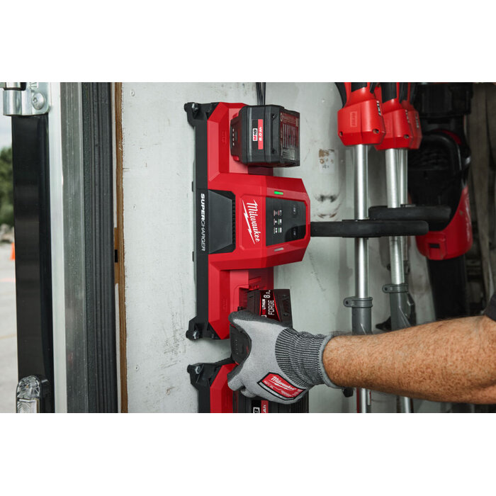 MILWAUKEE M18 MDBSC Mobiele Dual Bay Superlader