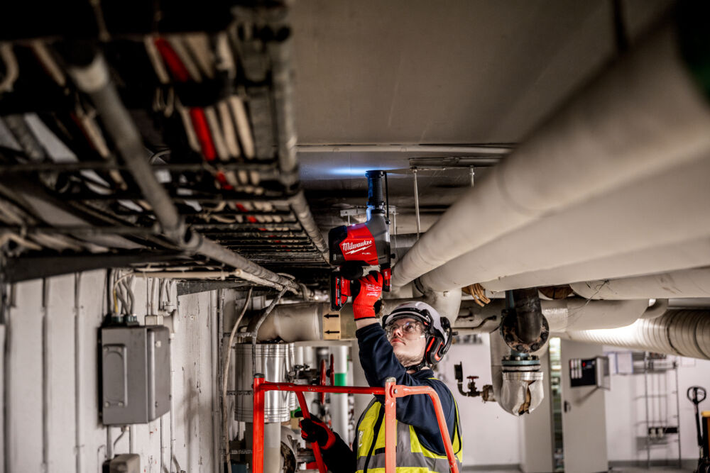MILWAUKEE M18 FHAFOH16 16 MM SDS-PLUS boorhamer met geïntegreerde stofafzuiging