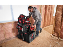 MILWAUKEE PACKOUT Rollende trolley koffer met lade