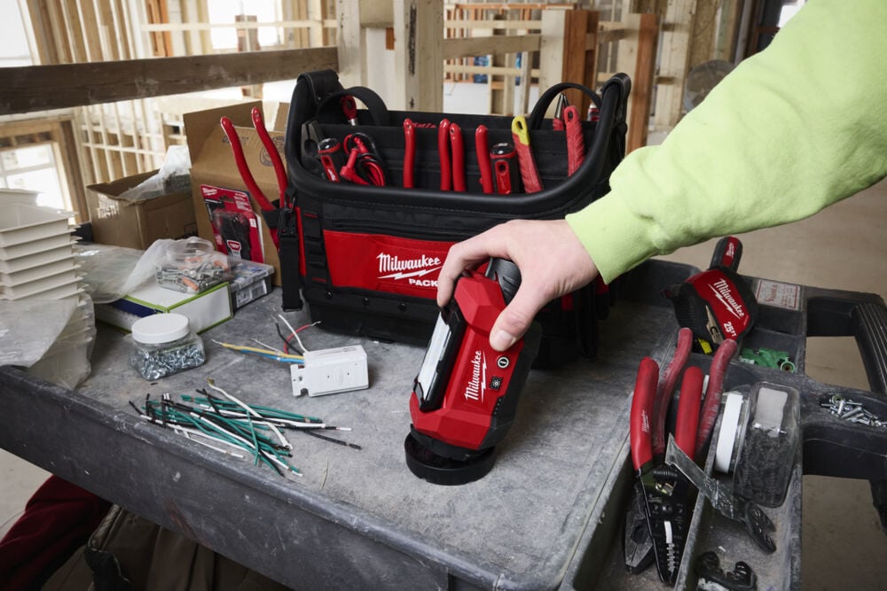 MILWAUKEE M12 ALIP PACKOUT Area Lamp 1000L
