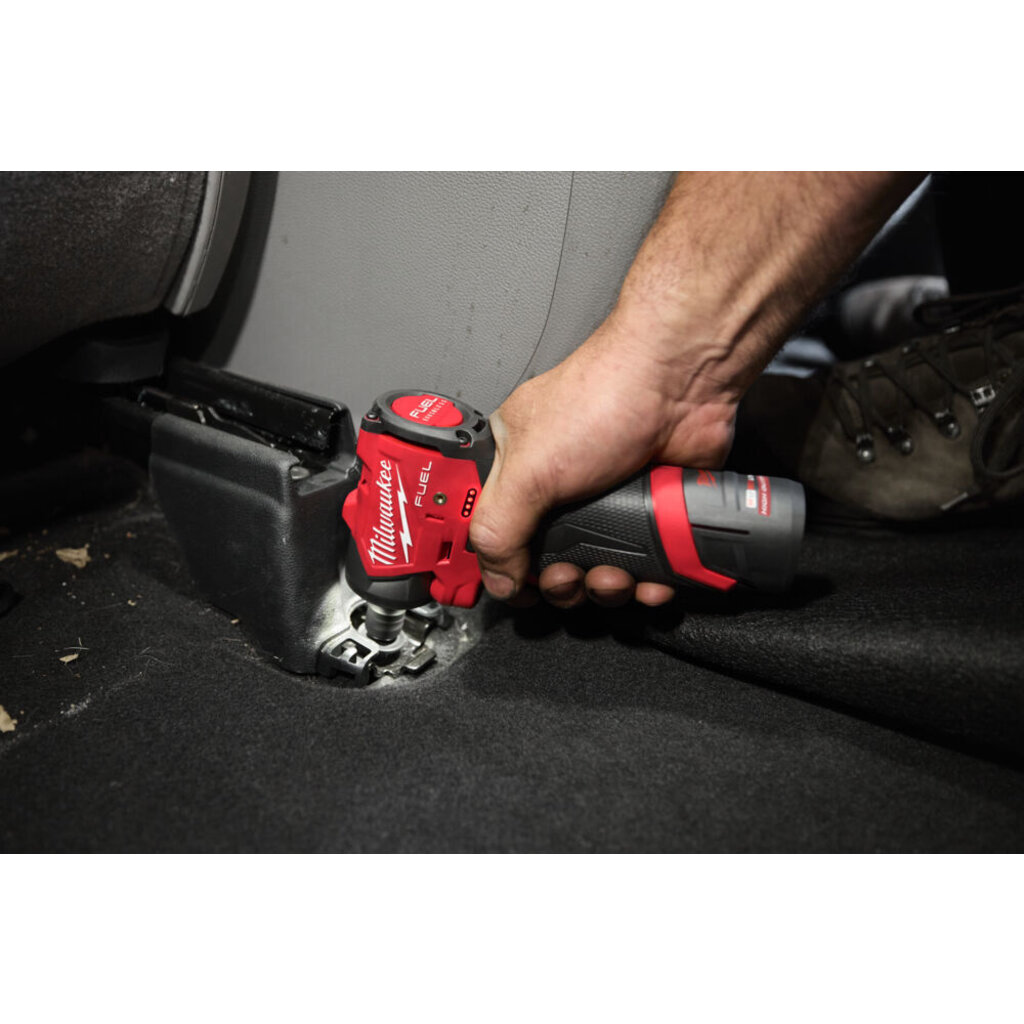 MILWAUKEE M12 FSCIWF14 M12 FUEL Sub-Compact ¼'' Impact Wrench met frictiering