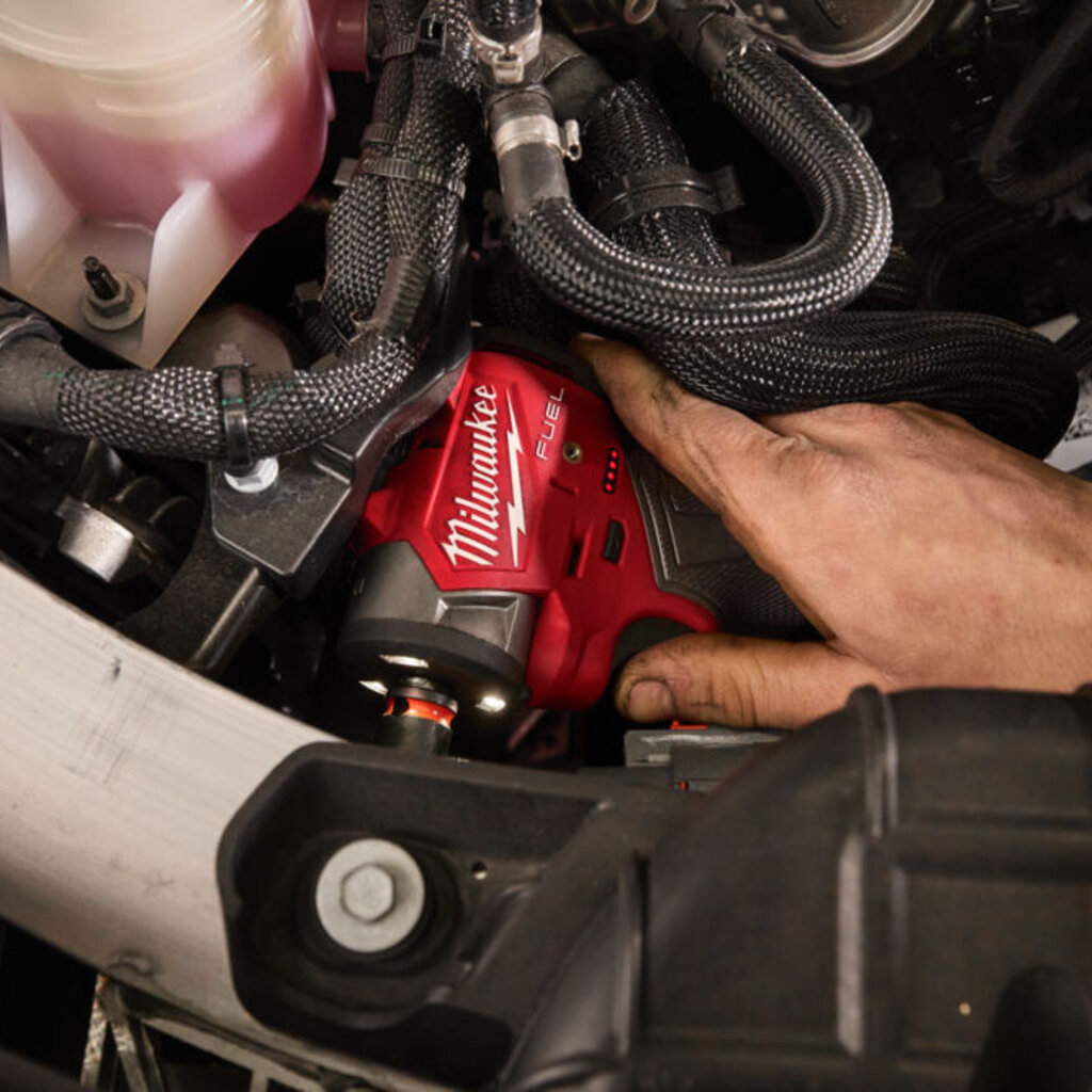 MILWAUKEE M12 FSCIWF38 M12 FUEL Sub-Compacte ⅜'' Impact Wrench met frictiering