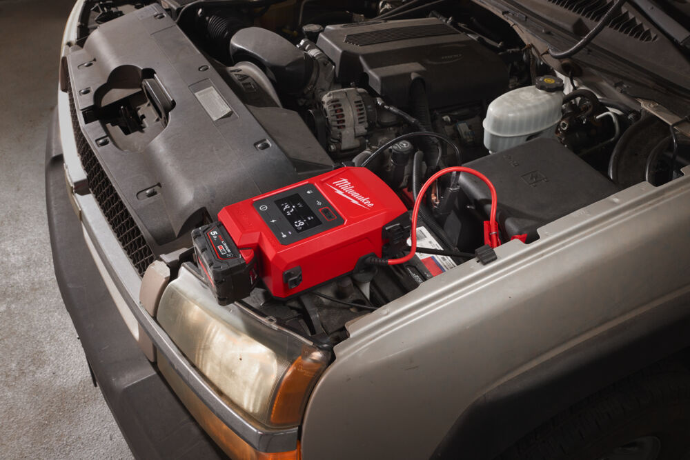 MILWAUKEE M18 JS2000 Jump Starter 2000 A