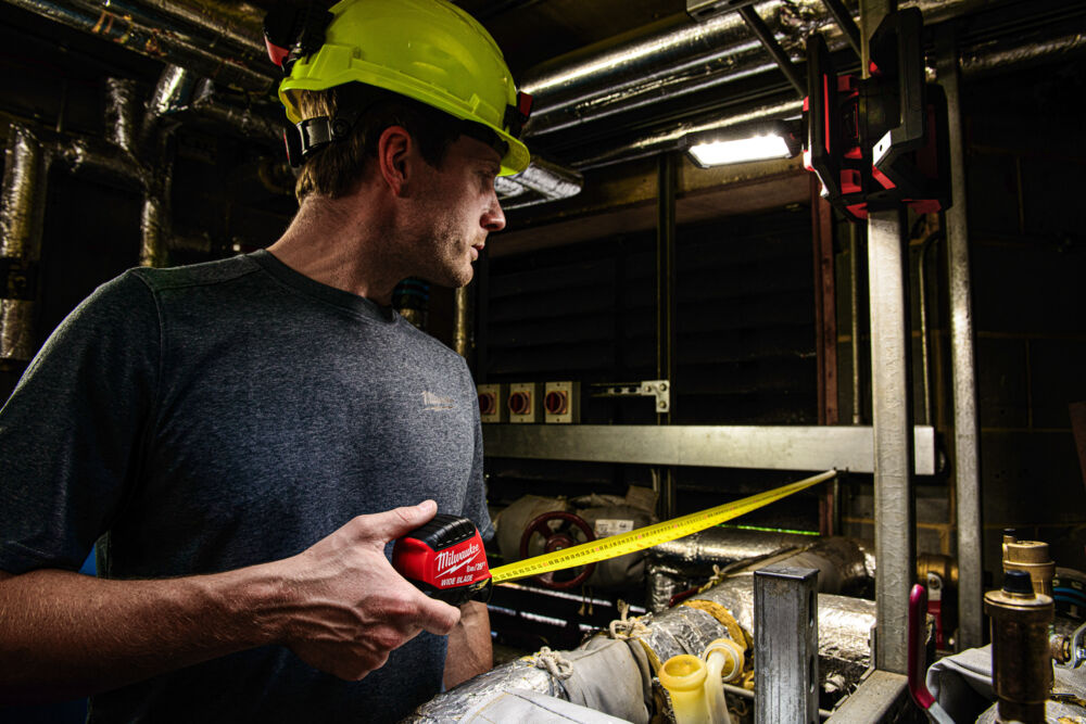 MILWAUKEE M18 PAL2 Pivoting Area Light