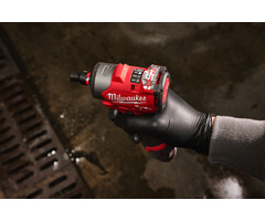 MILWAUKEE M12 FSCIWF38 FUEL Sub-Compacte ⅜'' Impact Wrench met frictiering