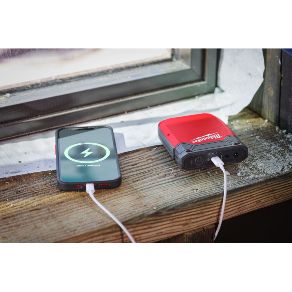 MILWAUKEE IRPSU3-0 Heated Gear Power Source USB-C to USB-C Cord