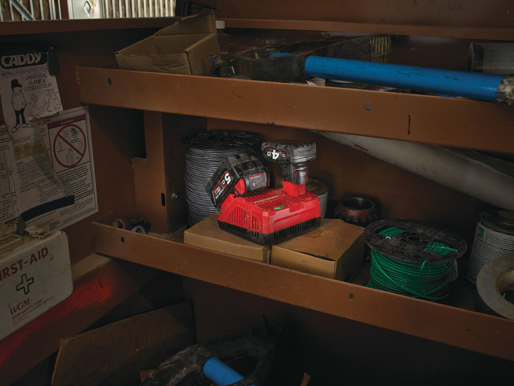 MILWAUKEE M12-18 FC Accu Snellader 6A