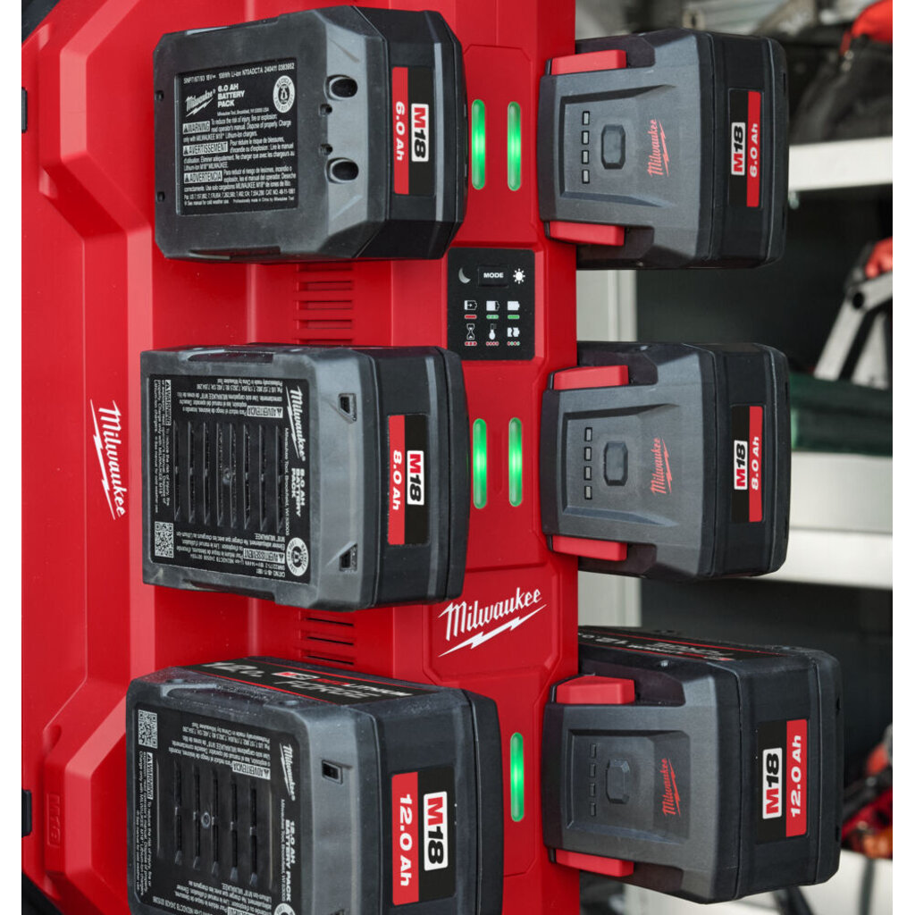 MILWAUKEE M18 MPC6 Mobiele Packout 6 Bay Snel Lader