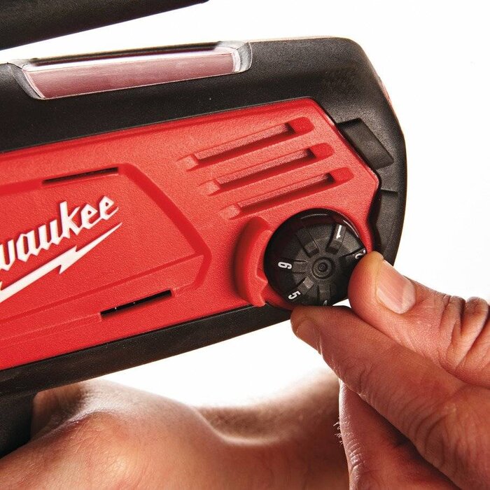 MILWAUKEE C18 PCG/310C-201B Heavy Duty kit-/lijmpistool met 310 ml patroonhouder