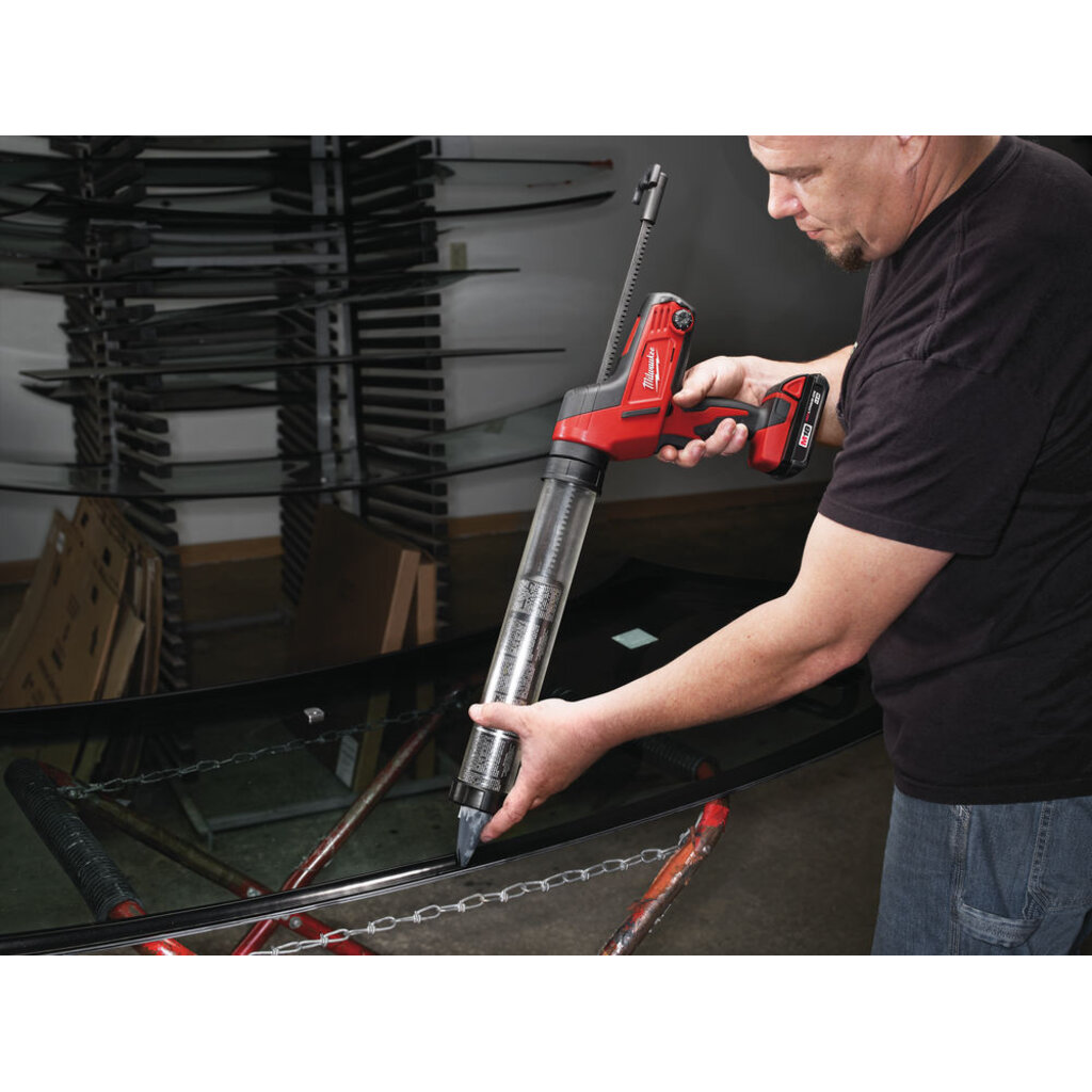 MILWAUKEE C18 PCG/600T-201B Heavy Duty kit-/lijmpistool met 600 ml patroonhouder