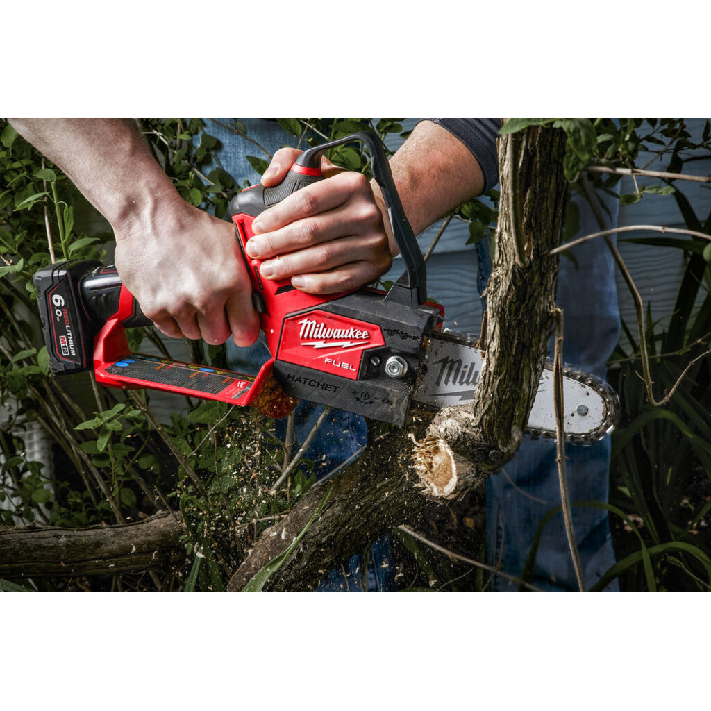 MILWAUKEE M12 FHS  FUEL HATCHET snoeizaag 15 cm