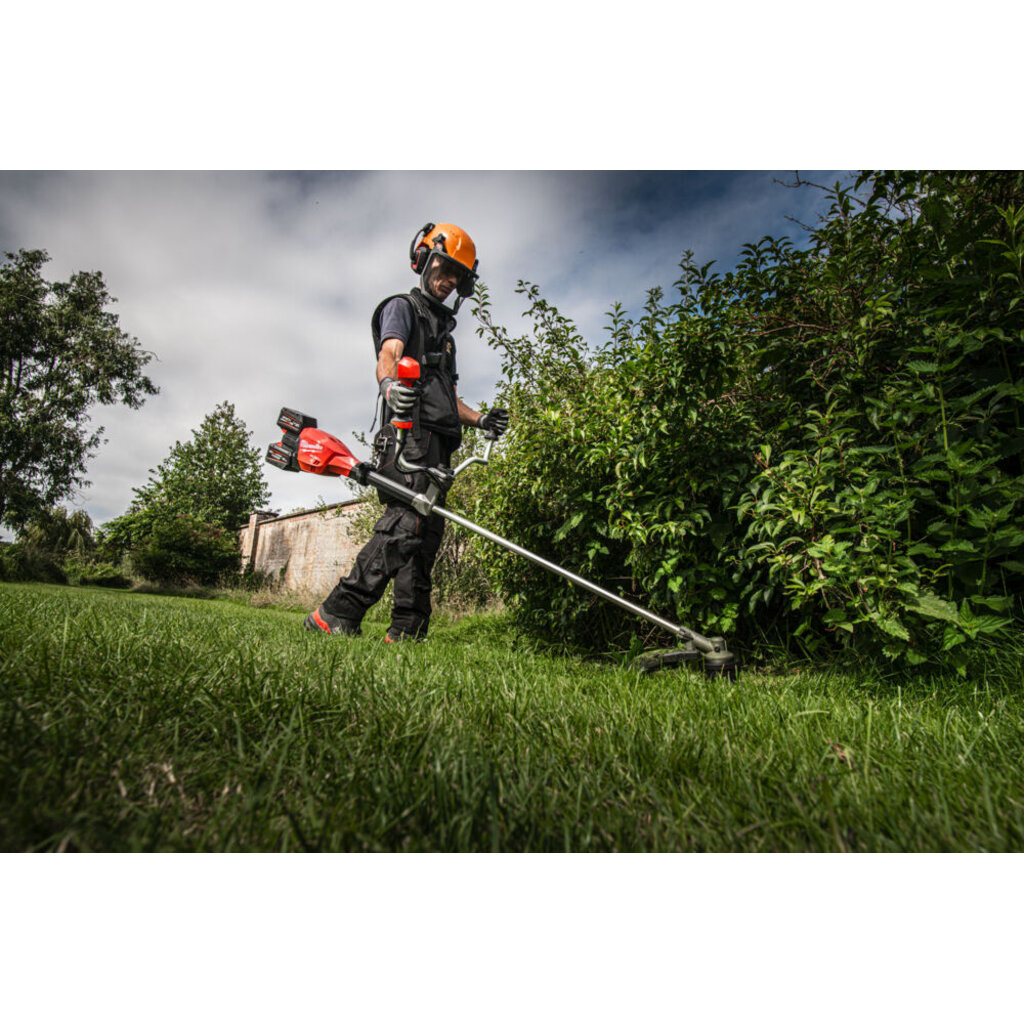 MILWAUKEE M18 F2BCU-0 FUEL Dual Battery bosmaaier