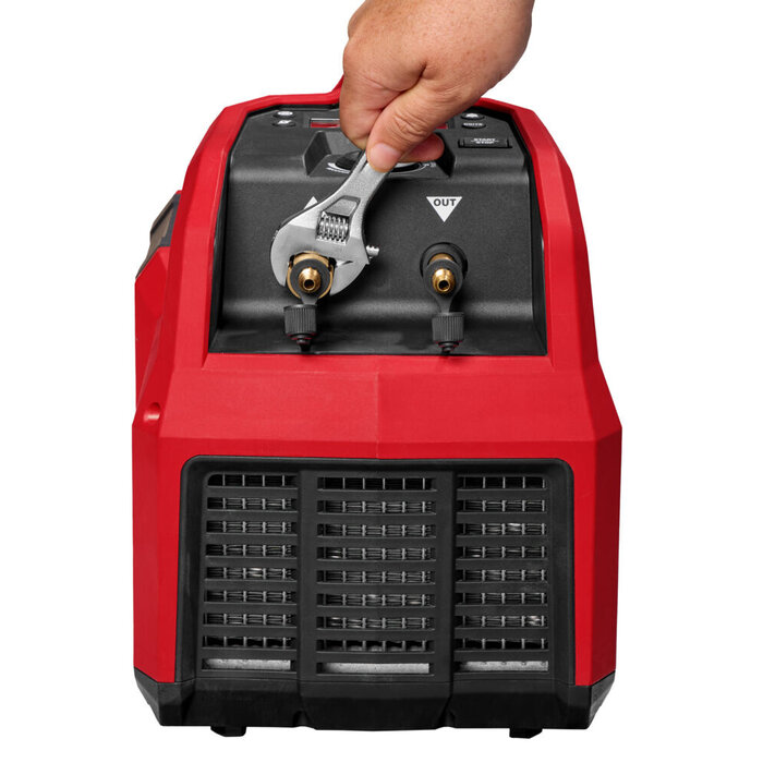MILWAUKEE M18 Brushless recovery pomp
