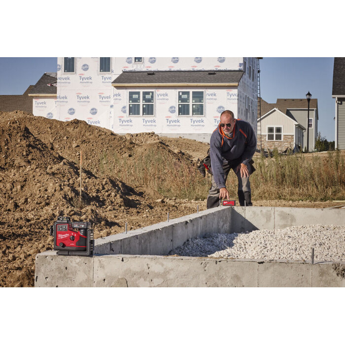 MILWAUKEE M12 Automatische driedimensionale laser met 3, 360° laser cirkels