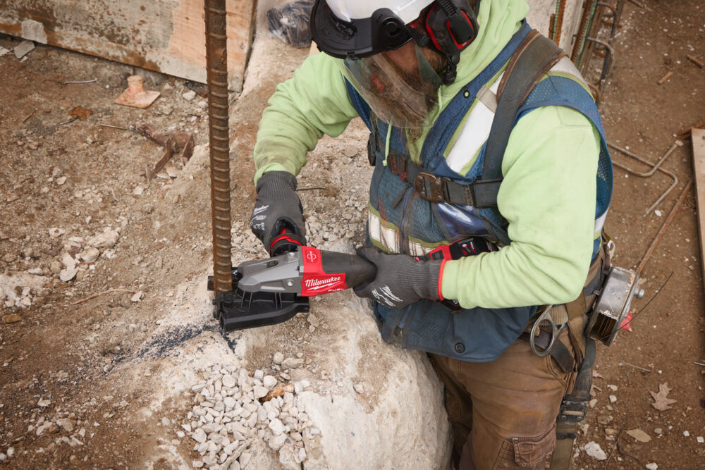 MILWAUKEE M18 FRBCO32 FUEL betonstaalsnijder met One-key
