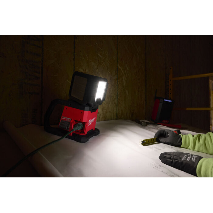 MILWAUKEE M18 MDTL-0 Multi-Directional Task Light