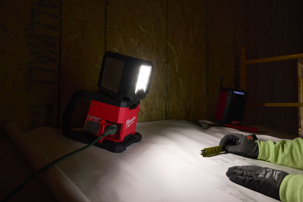 MILWAUKEE M18 MDTL Multi-Directional Task Light